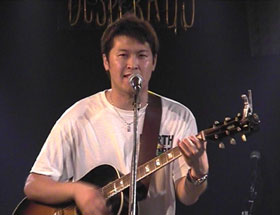 ���{�\��