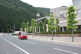 �m�����W