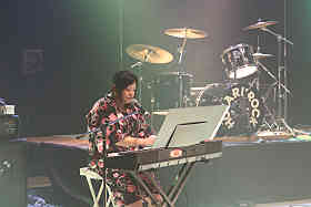 �m�����W