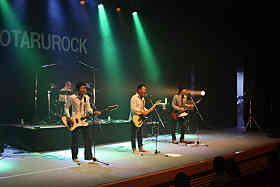 �m�����W